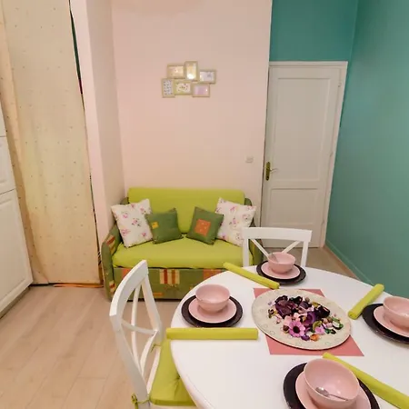 Smaragd & Rose شقة